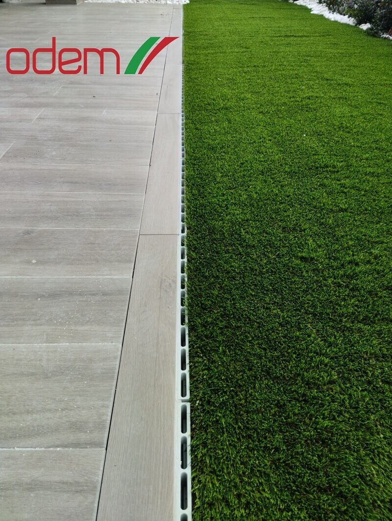 Canal em PP com Grelha Oculta h 9.5cm - Image 3